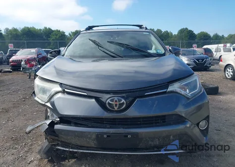2018 Toyota Rav4 Xle from USA, damaged, VIN JTMRFREV1JD254308
